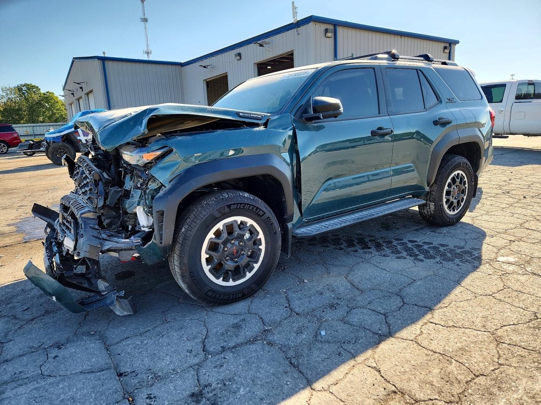 منظر 2026 TOYOTA 4RUNNER TRD OFF ROAD، زاوية 1