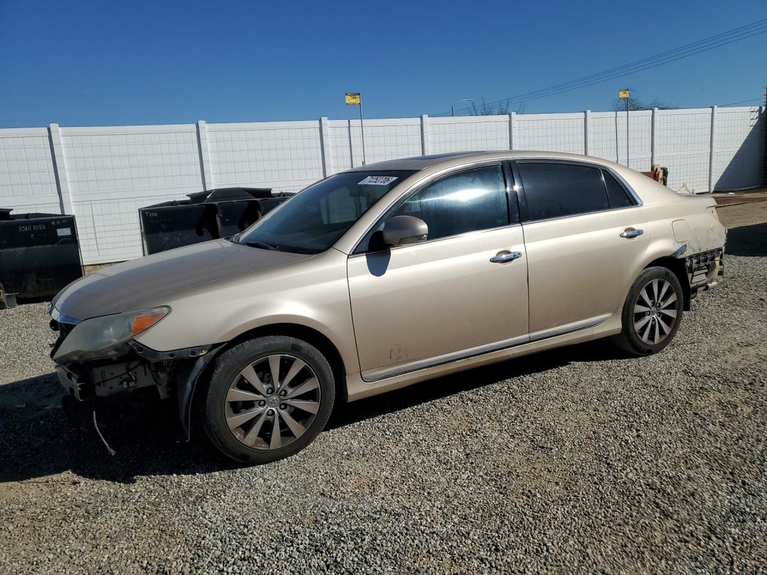 Vista de 2012 TOYOTA AVALON LIMITED, ángulo 1