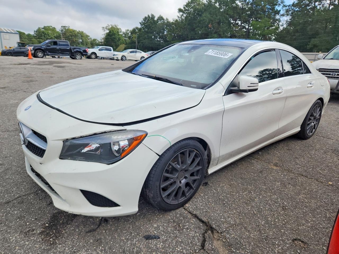 منظر 2015 MERCEDES-BENZ CLA 250، زاوية 1