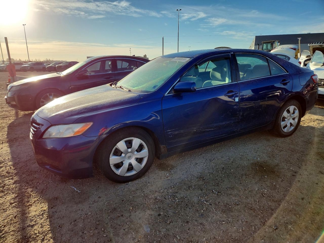 Vue de 2007 TOYOTA CAMRY CE, angle 1