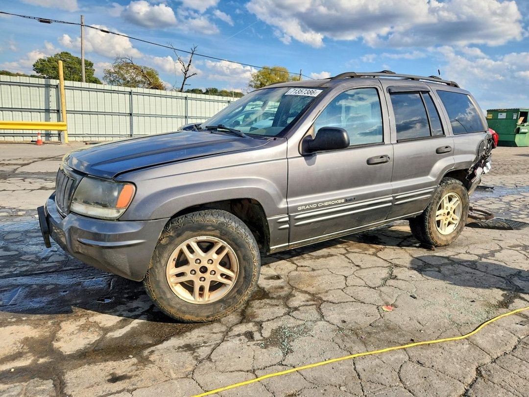 منظر 2004 JEEP GRAND CHEROKEE LAREDO، زاوية 1
