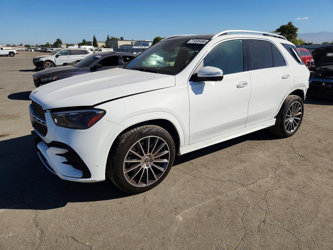 Vue de 2024 MERCEDES-BENZ GLE 450 4MATIC, angle 1
