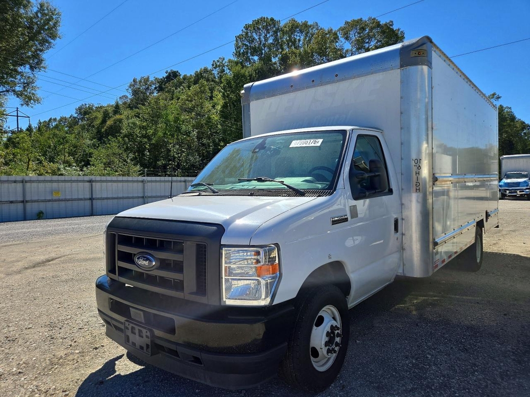 منظر 2023 FORD E350 BOX TRUCK، زاوية 1