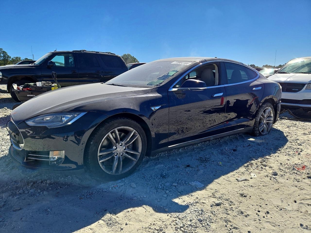 منظر 2014 TESLA MODEL S، زاوية 1