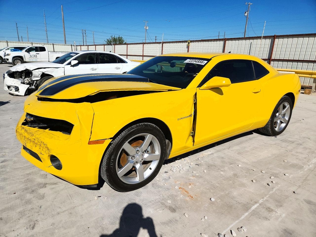 Вид 2010 CHEVROLET CAMARO LT, угол 1