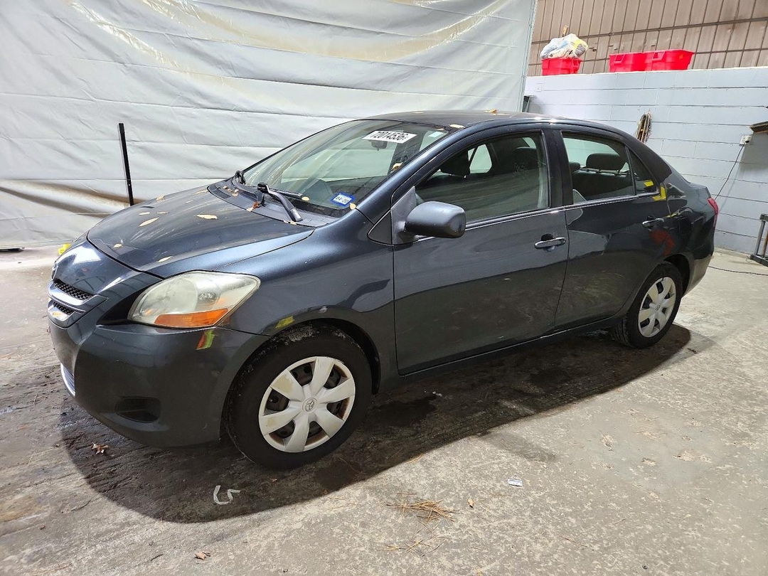 Vista de 2008 TOYOTA YARIS BASE, ángulo 1