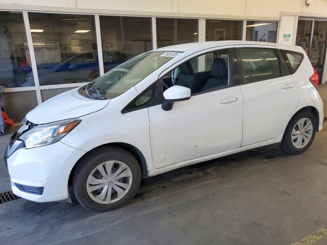 Вид 2019 NISSAN VERSA NOTE S, угол 1