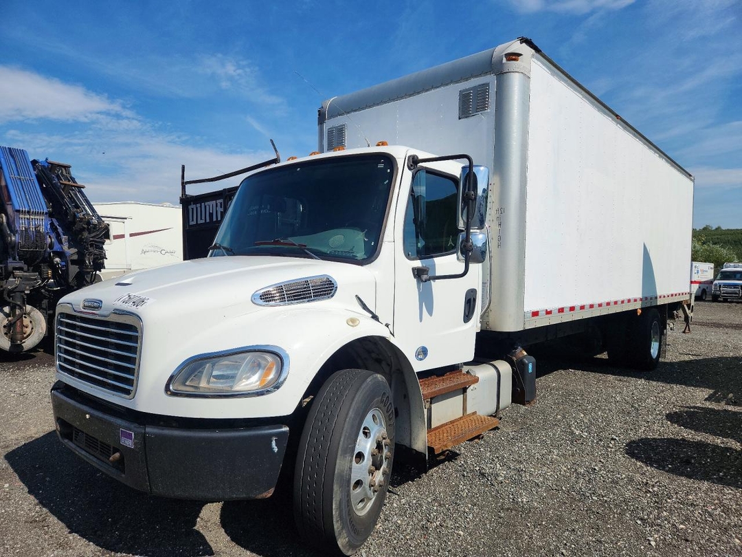 منظر 2018 FREIGHTLINER M2 106 MEDIUM DUTY، زاوية 1