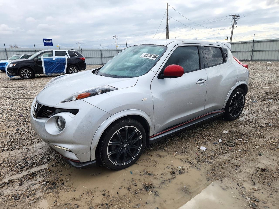 Вид 2013 NISSAN JUKE S, угол 1