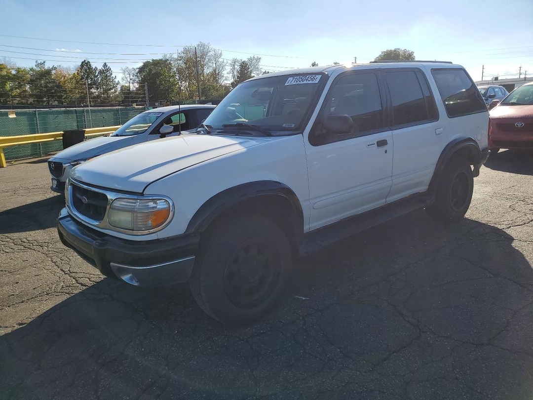 Вид 2000 FORD EXPLORER EDDIE BAUER, угол 1