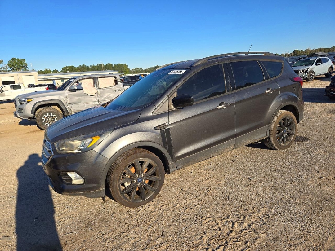 Vedere 2019 FORD ESCAPE SE, unghi 1