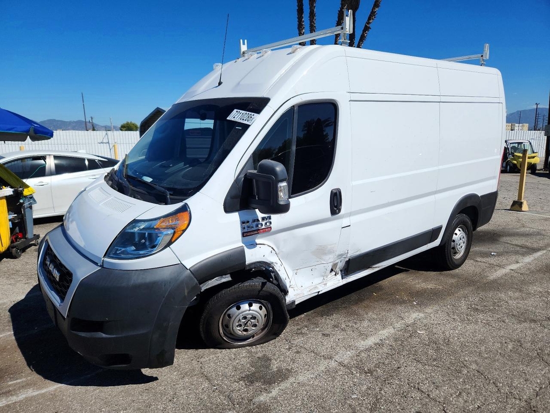 Vista de 2021 RAM PROMASTER, ángulo 1