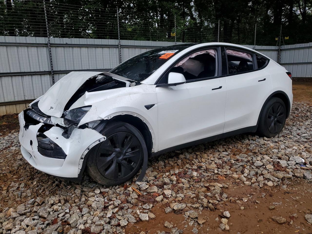 Vue de 2025 TESLA MODEL Y, angle 1