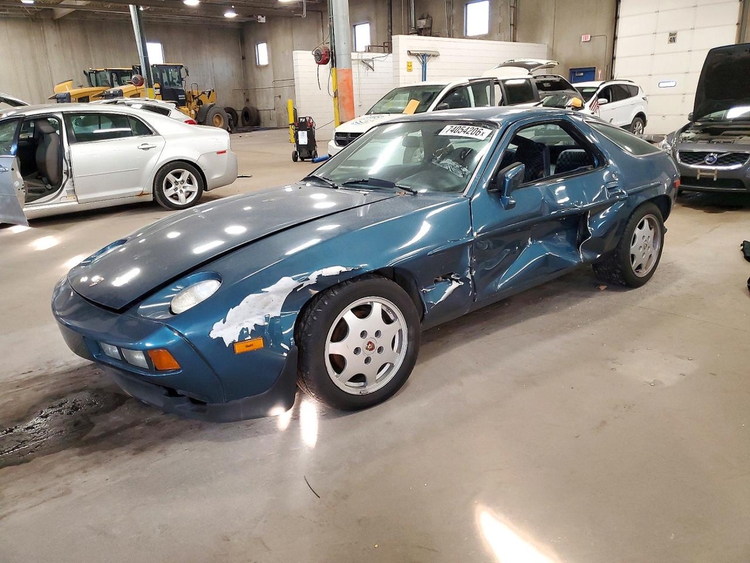 Vista de 1980 PORSCHE 928, ángulo 1