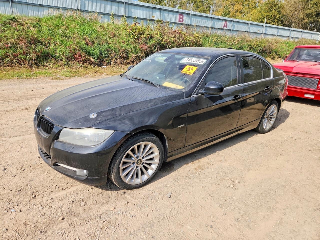 Vista de 2011 BMW 335 XI, ángulo 1