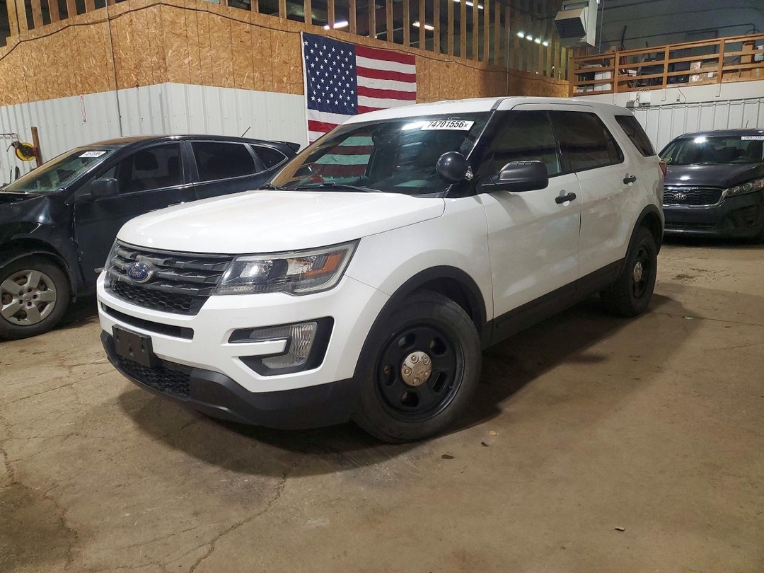Vue de 2017 FORD EXPLORER POLICE INTERCEPTOR, angle 1