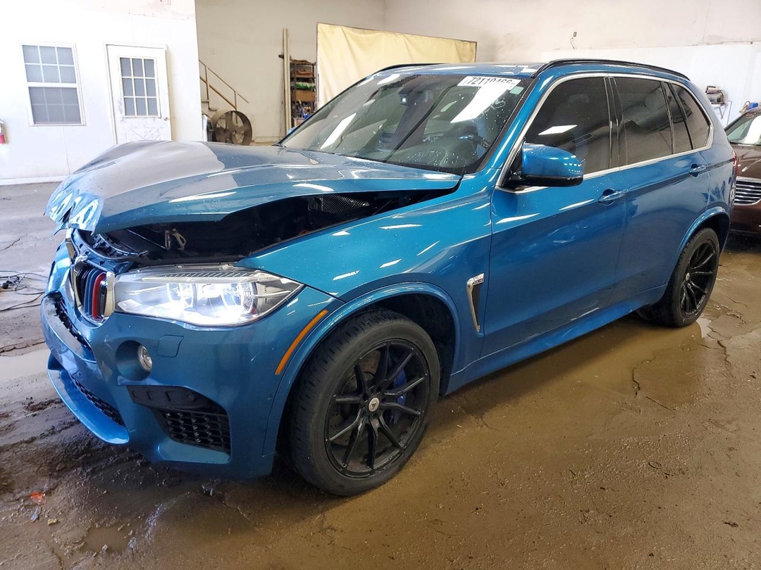 Vedere 2017 BMW X5 M, unghi 1