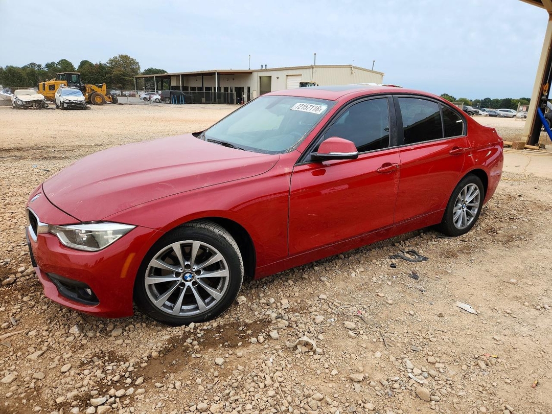 Вид 2018 BMW 320 XI, угол 1