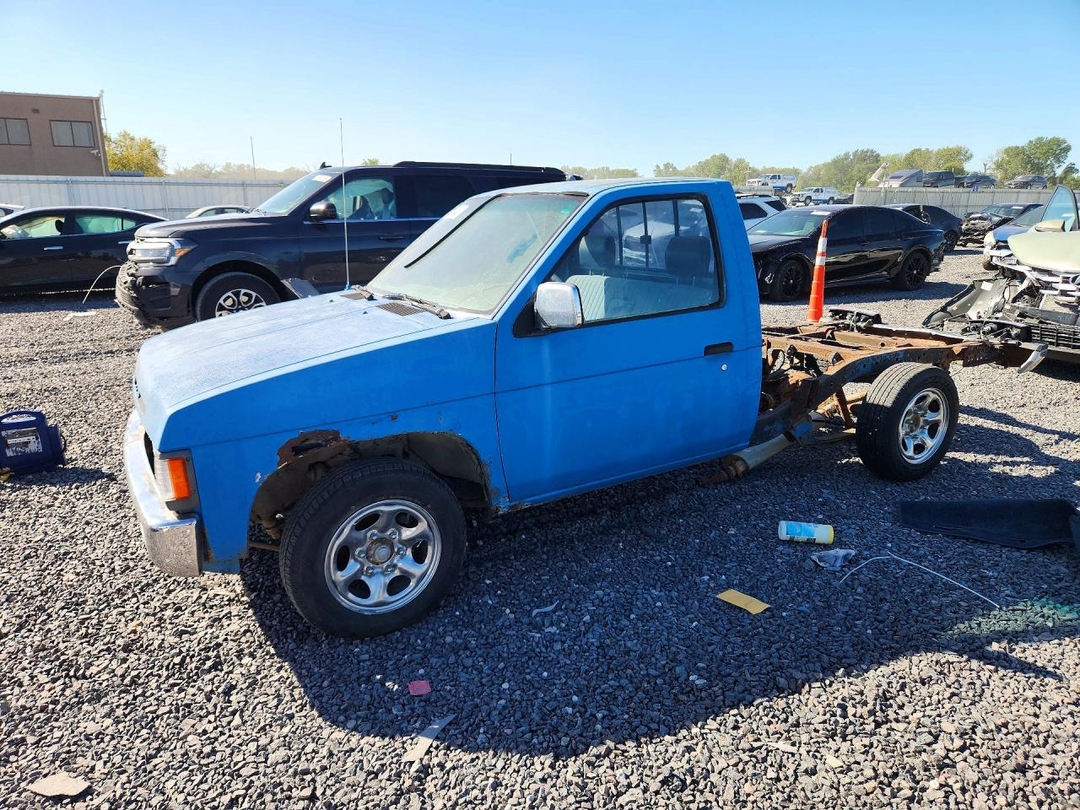 منظر 1990 NISSAN TRUCK V6، زاوية 1