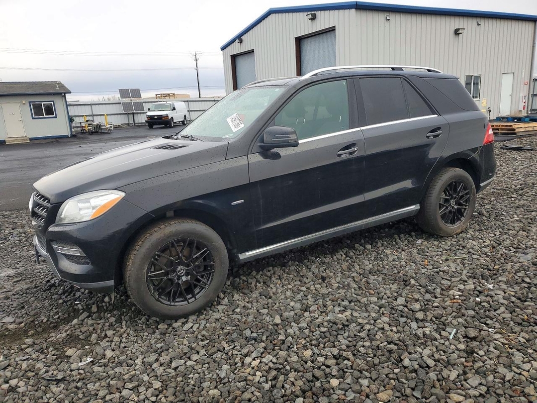 Вид 2012 MERCEDES-BENZ ML 350 4MATIC, угол 1