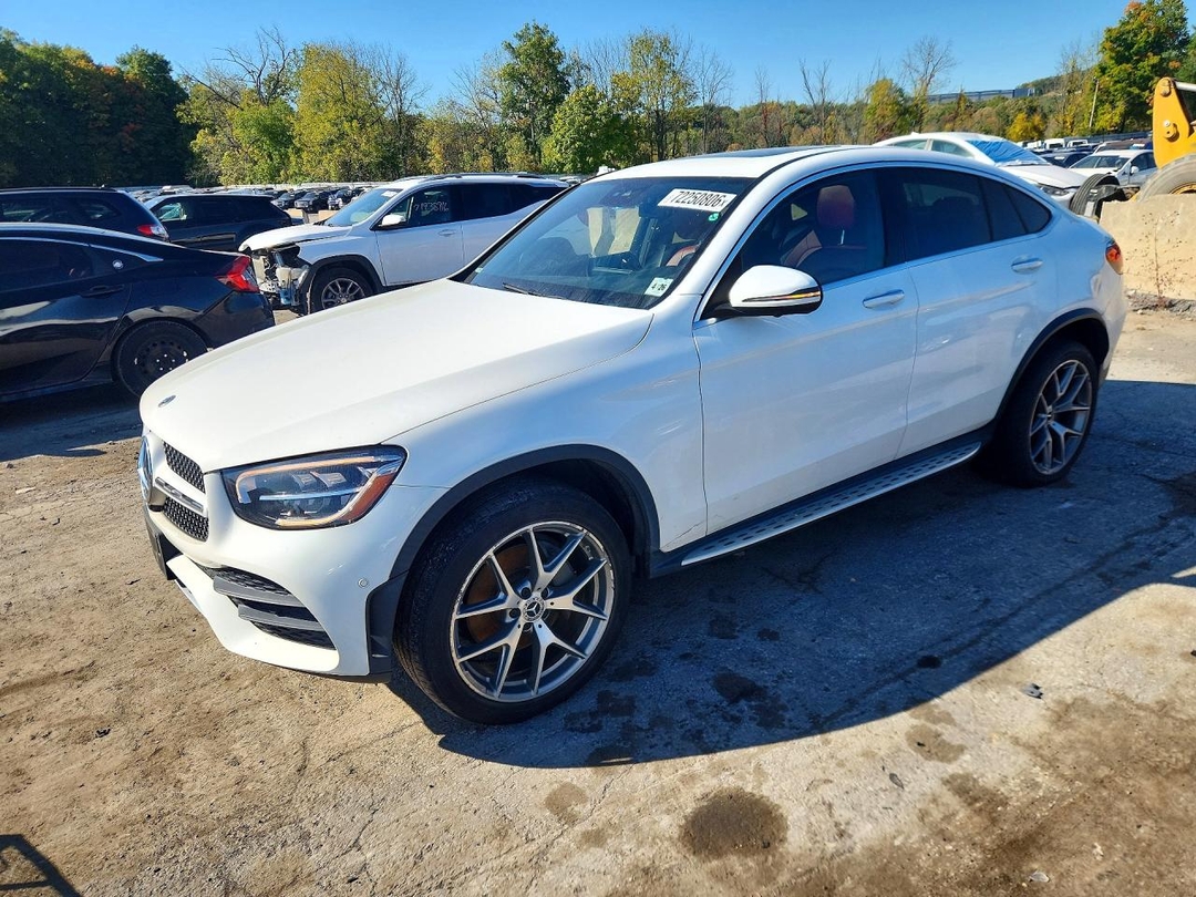 Vista de 2021 MERCEDES-BENZ GLC COUPE 300 4MATIC, ángulo 1
