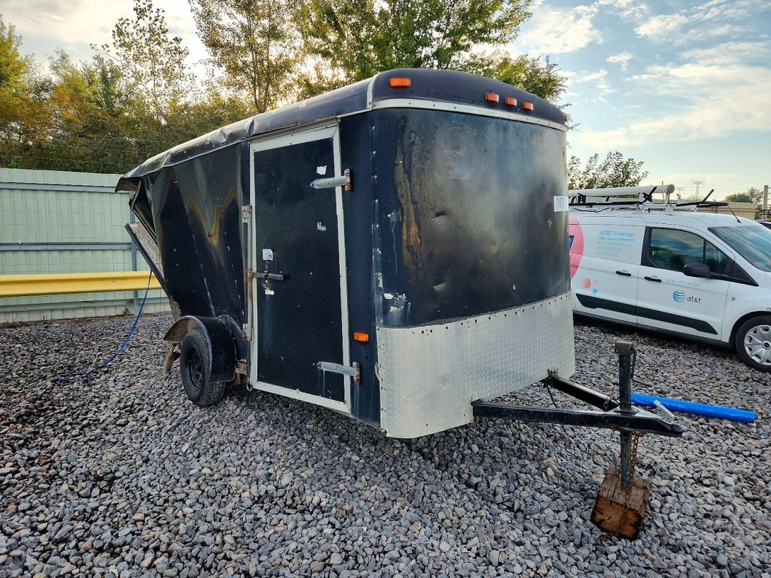 Вид 2005 FOREST RIVER VALUE-SPORT ENCLOSED CARGO TRAILER, угол 1