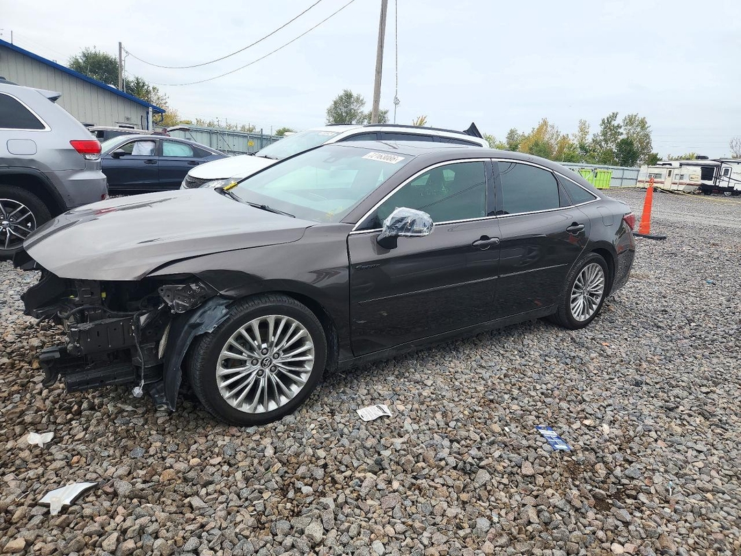 Vue de 2019 TOYOTA AVALON LIMITED, angle 1