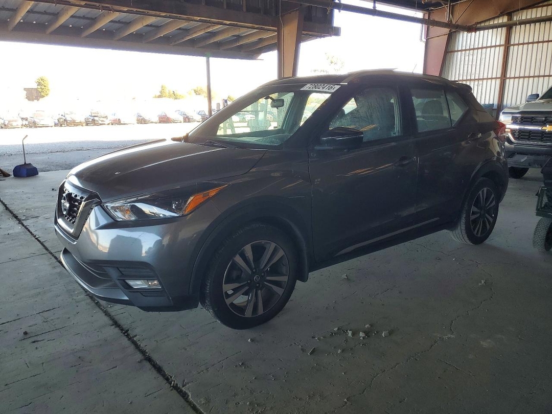 Вид 2019 NISSAN KICKS SR, угол 1