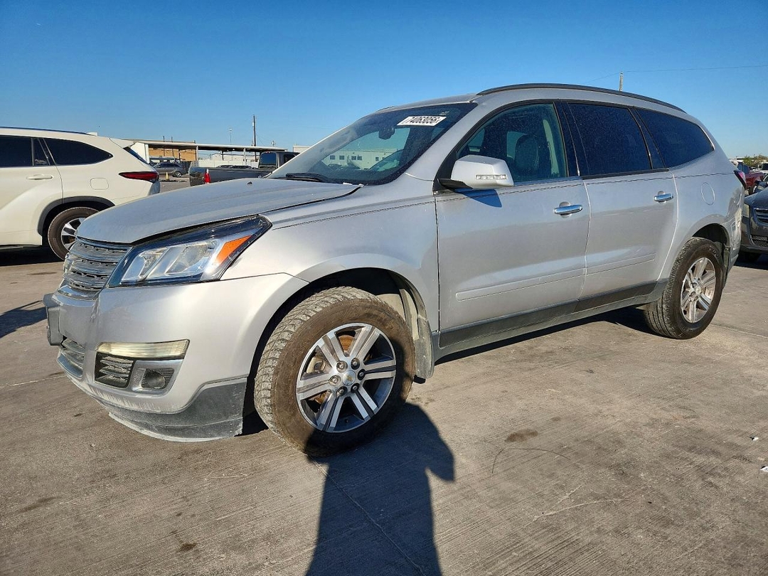 Vedere 2017 CHEVROLET TRAVERSE LT, unghi 1