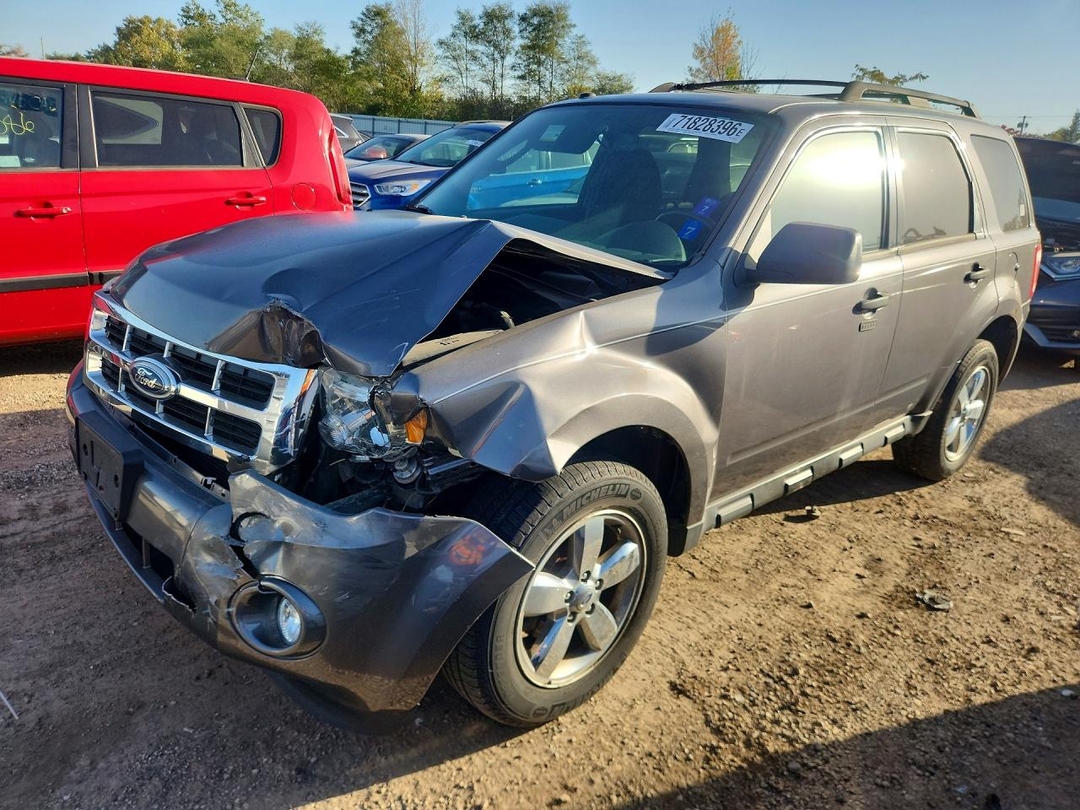 Вид 2012 FORD ESCAPE XLT, угол 1