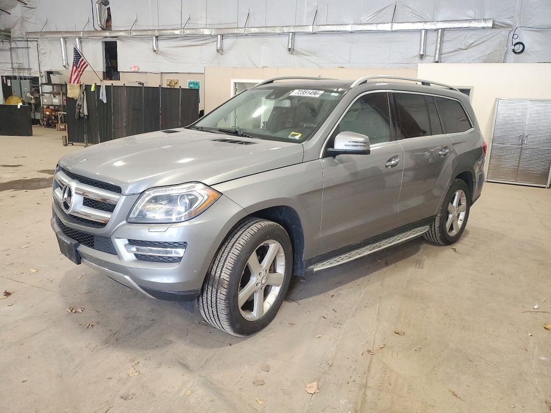 Vedere 2014 MERCEDES-BENZ GL 450 4MATIC, unghi 1