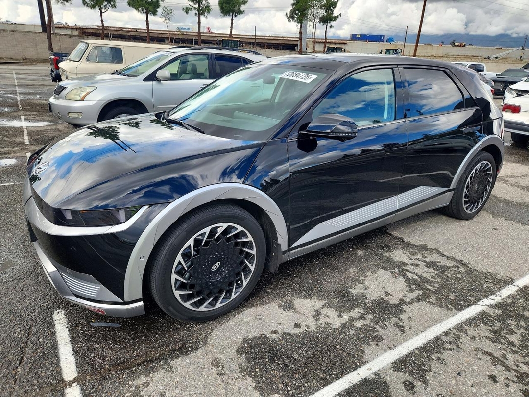Vue de 2023 HYUNDAI IONIQ 5 LIMITED, angle 1