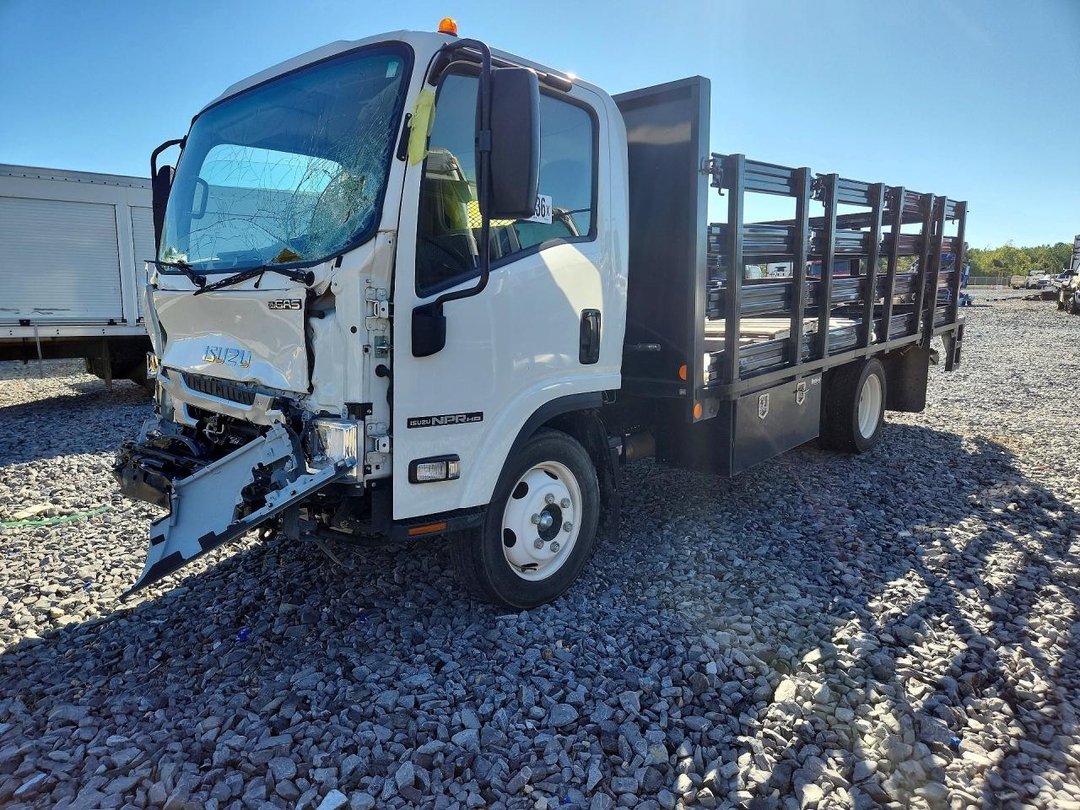 Vista de 2024 ISUZU NPR HD - DELIVERY TRUCK, ángulo 1