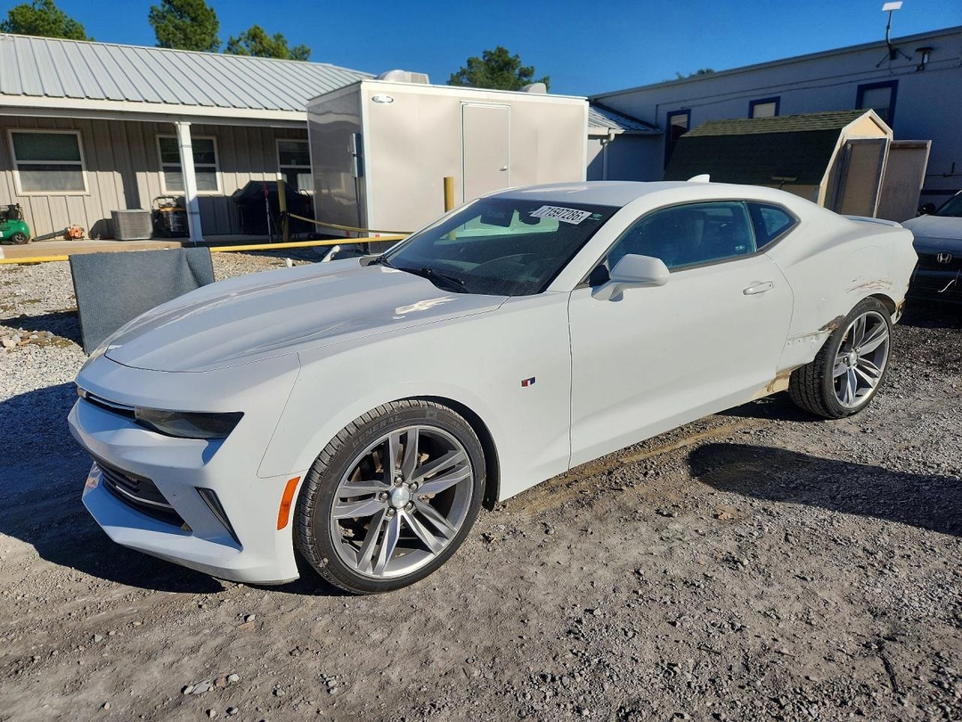 منظر 2017 CHEVROLET CAMARO LT، زاوية 1