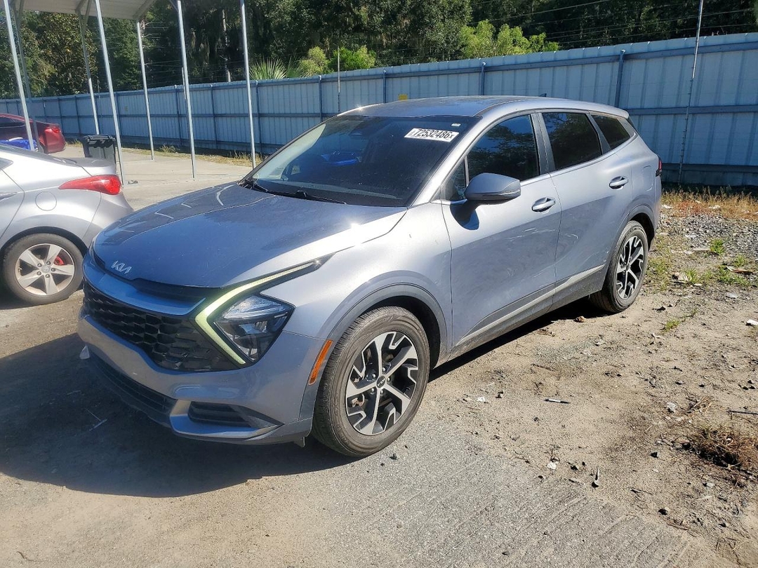 Vue de 2023 KIA SPORTAGE EX, angle 1