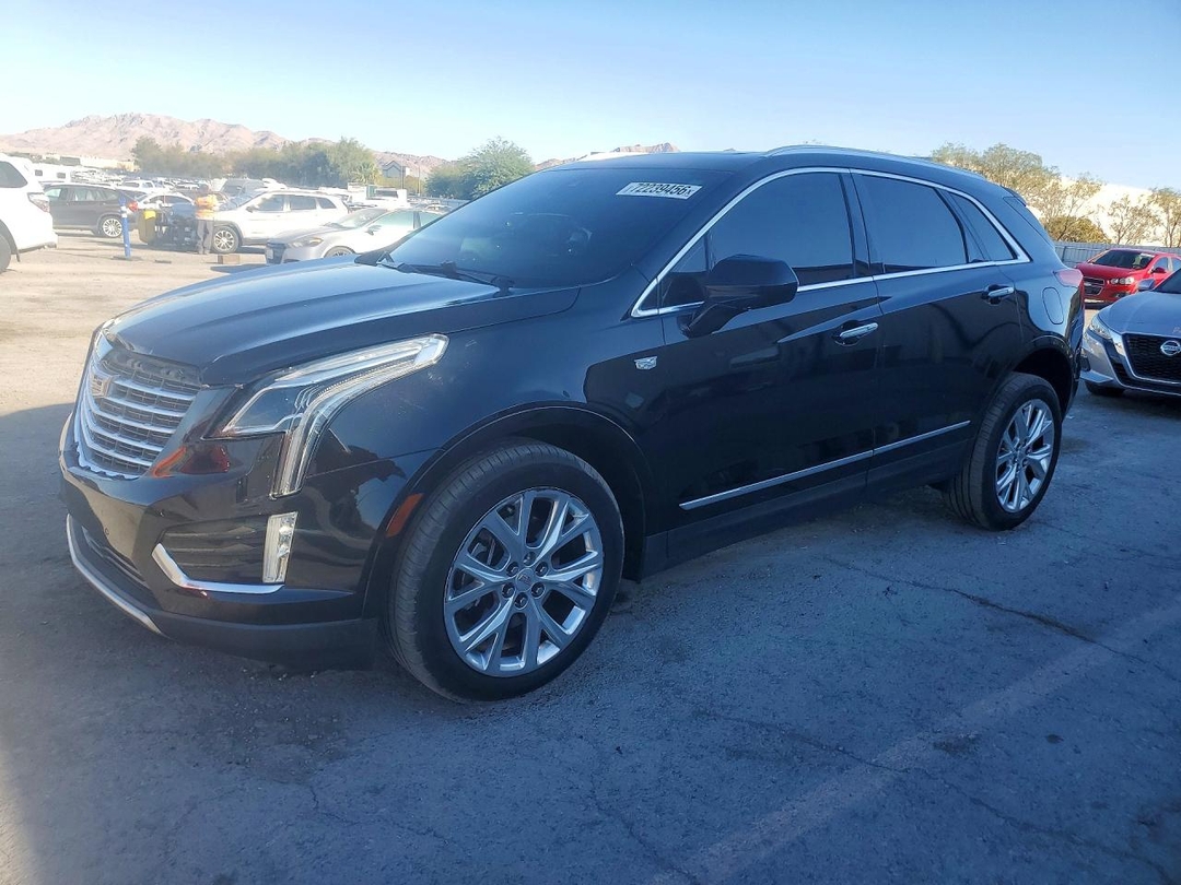 Vedere 2017 CADILLAC XT5 PLATINUM, unghi 1