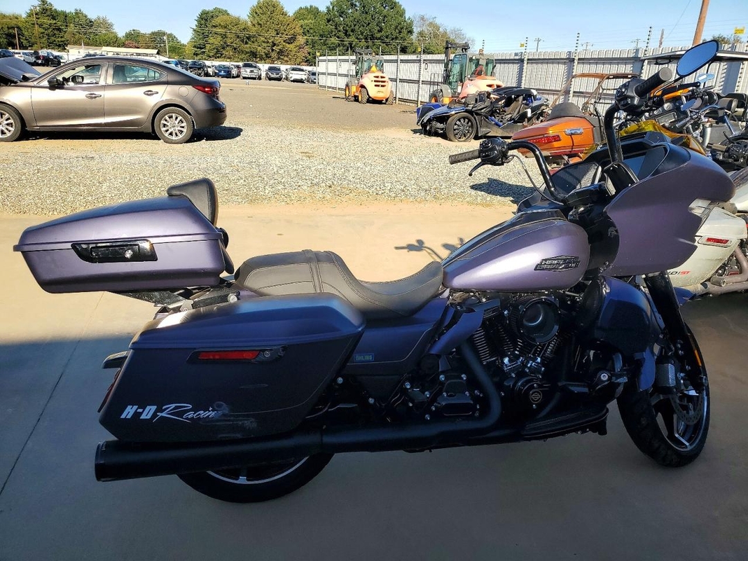 Vue de 2025 HARLEY-DAVIDSON FLTRX, angle 1