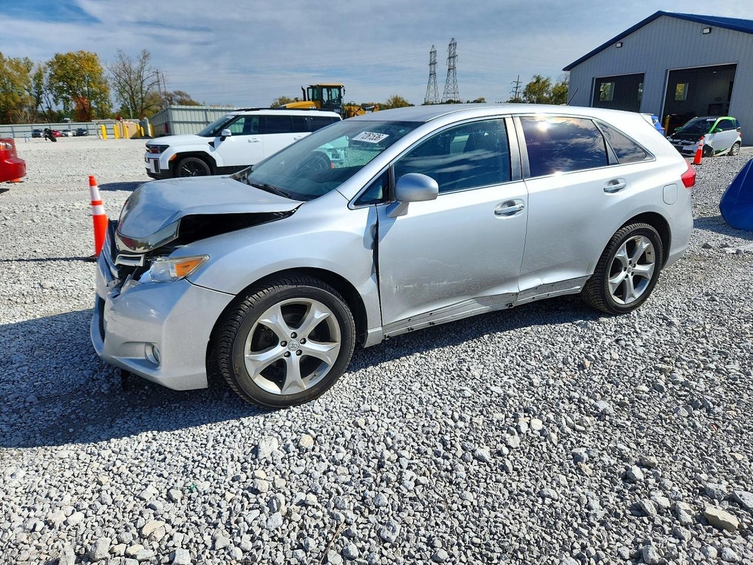 Vue de 2009 TOYOTA VENZA AWD V6, angle 1