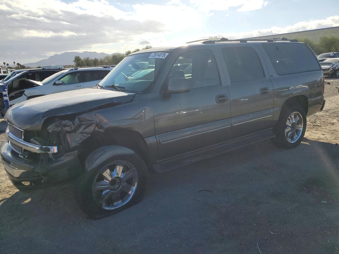 Вид 2001 CHEVROLET SUBURBAN C1500, угол 1