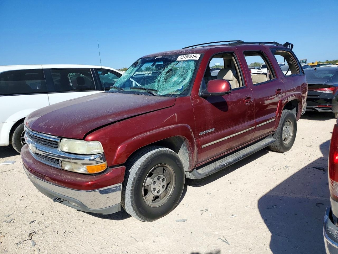 Vue de 2002 CHEVROLET TAHOE C1500, angle 1