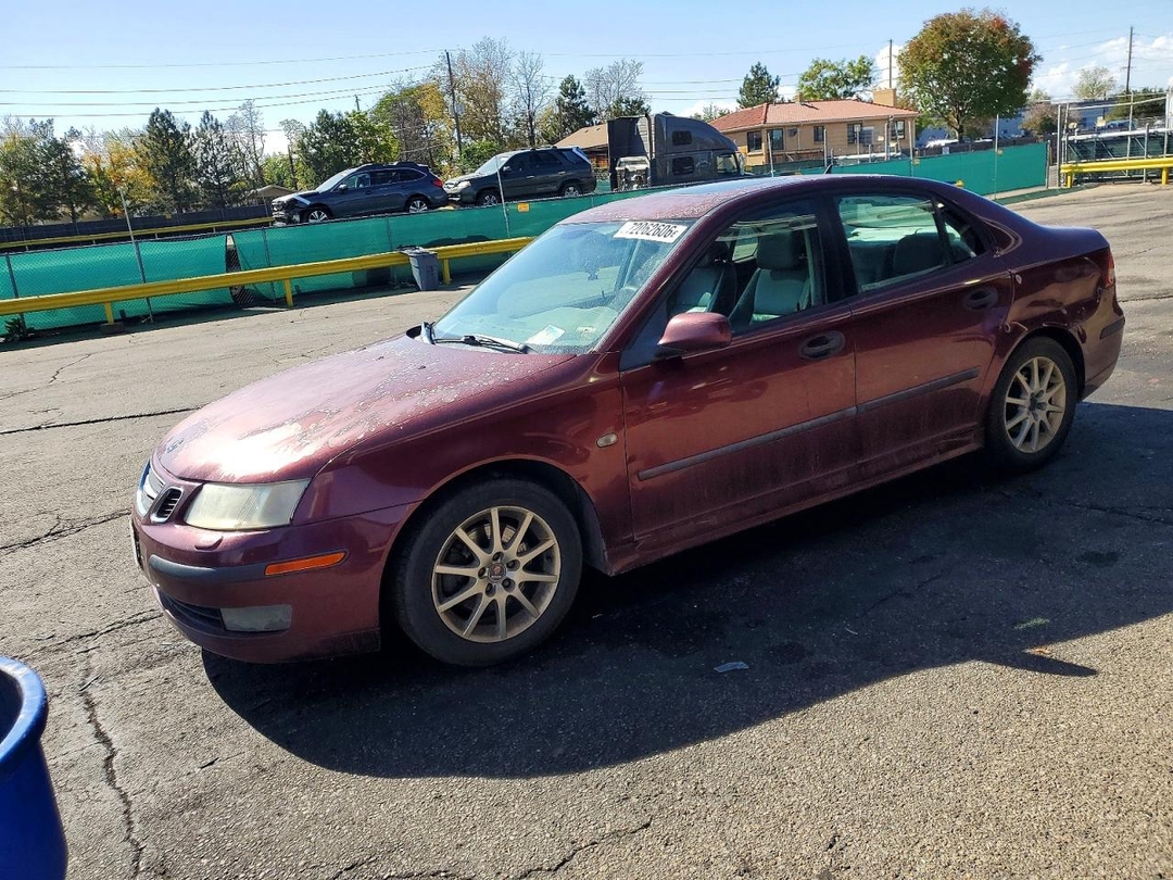 Vue de 2003 SAAB 9-3 ARC, angle 1