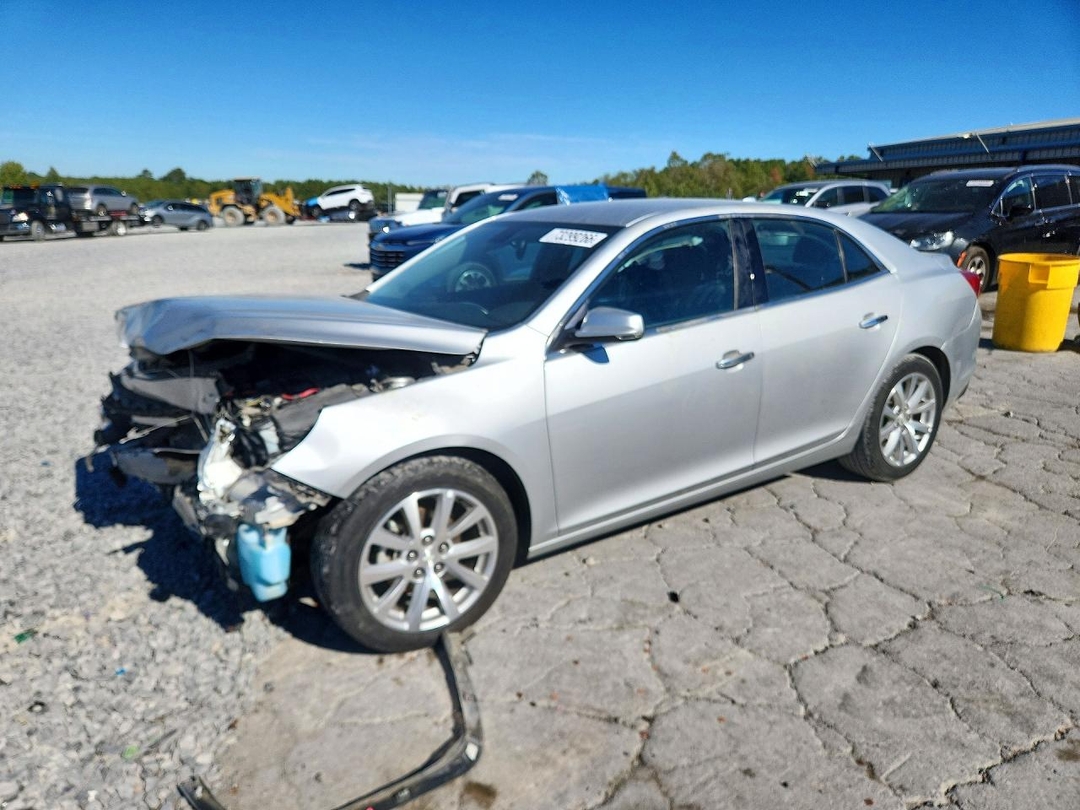 Вид 2014 CHEVROLET MALIBU LTZ, угол 1