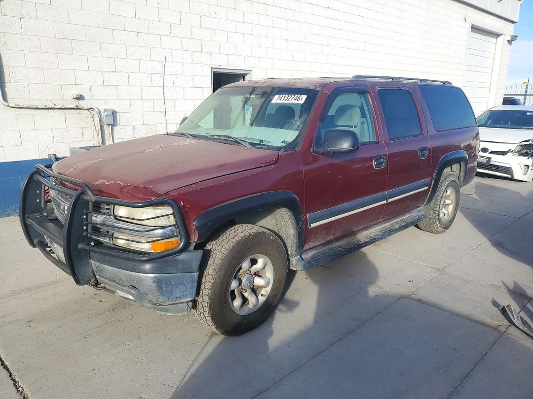 Vue de 2003 CHEVROLET SUBURBAN K1500, angle 1
