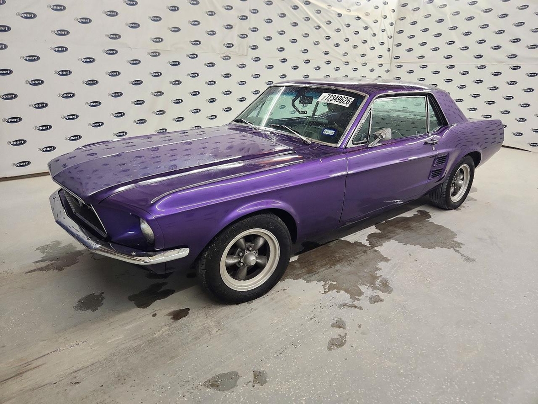 Vue de 1967 FORD MUSTANG GLX, angle 1