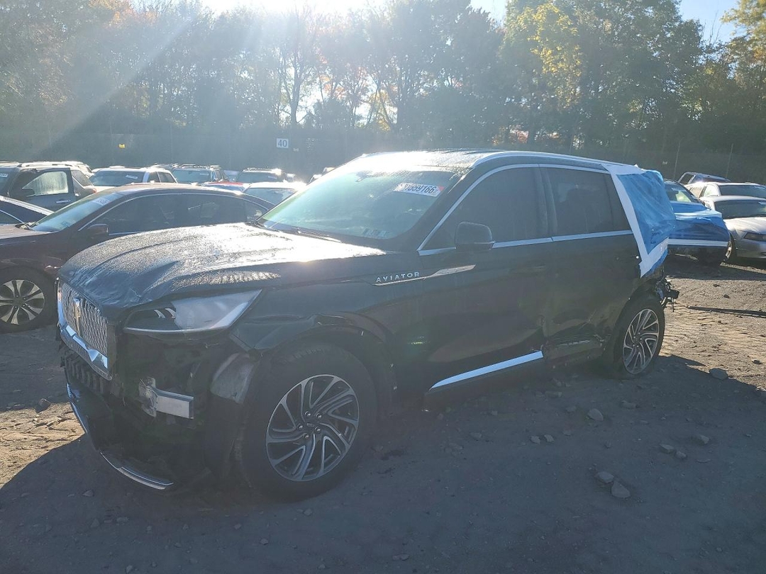 Vista de 2022 LINCOLN AVIATOR, ángulo 1