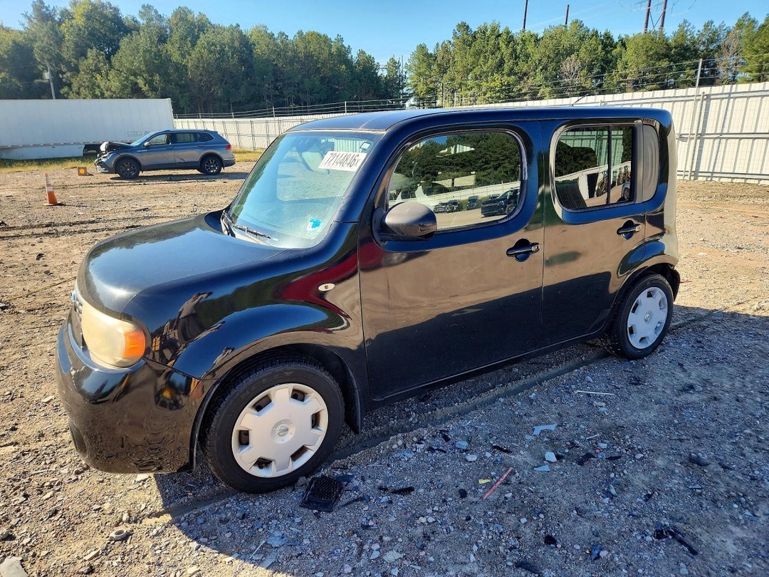 Vue de 2009 NISSAN CUBE 1.8, angle 1