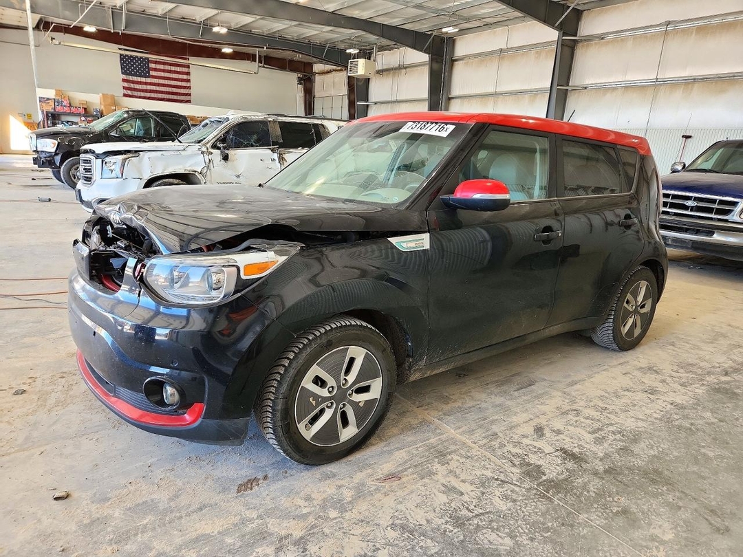 Vue de 2018 KIA SOUL EV +, angle 1