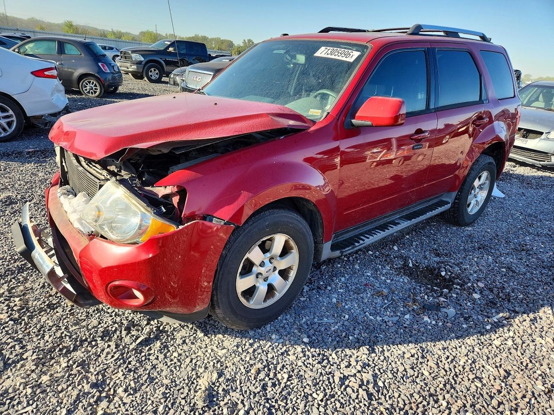 Vue de 2011 FORD ESCAPE LIMITED, angle 1