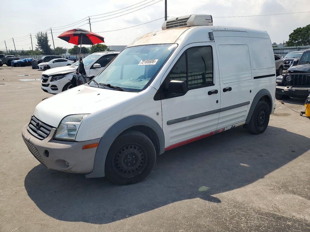 Vista de 2011 FORD TRANSIT CONNECT XLT, ángulo 1