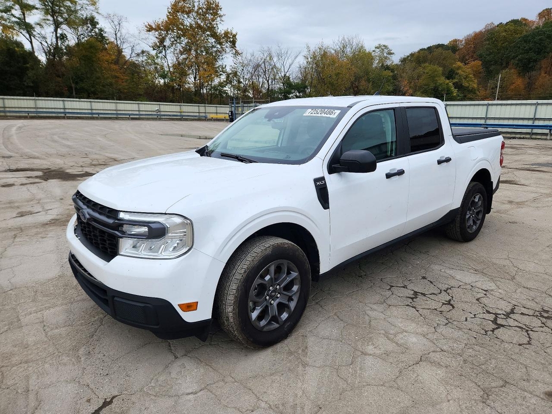 Вид 2024 FORD MAVERICK XLT, угол 1